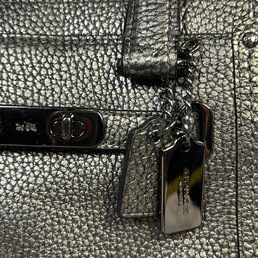 Coach Swagger leather in silver grey handbag - Picture 16 of 16